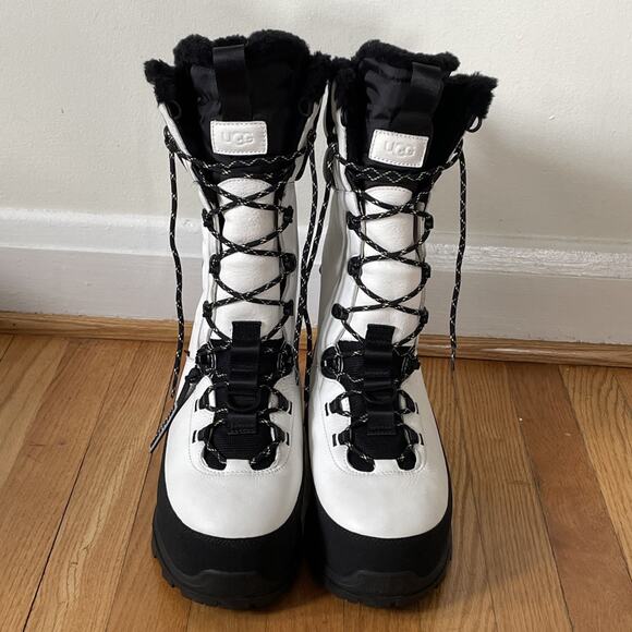 UGG Shasta Tall Boots Leather Wool Goretex Waterproof White Men’s 11 Women’s 12 - Picture 4 of 11